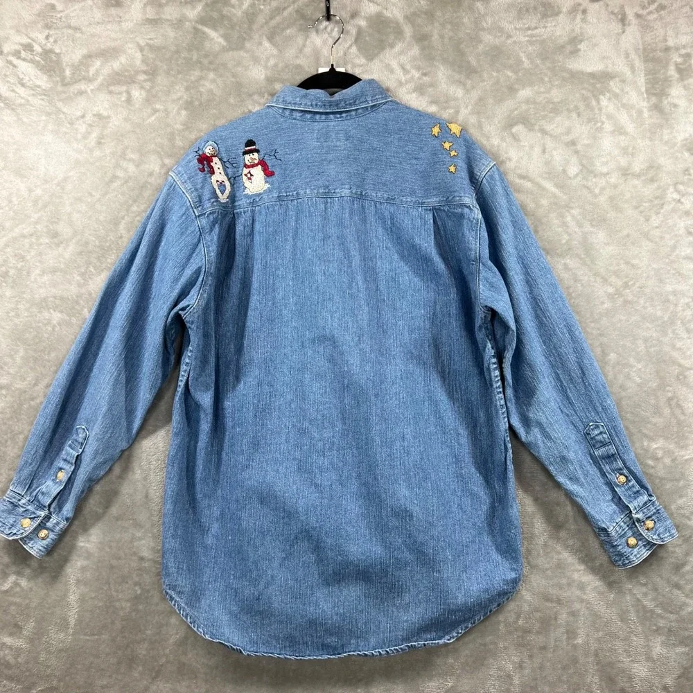 VTG Denim Shirt Women M Embroidered Christmas‎ Boho Grannycore Teacher Retro